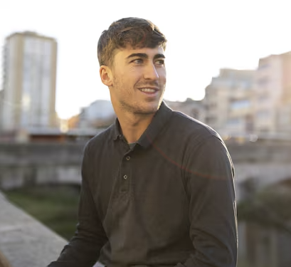 <em>Alejandro Martinez G.</em>